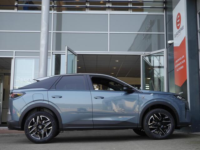 Peugeot 3008 1.2 Hybrid 136 GT | Nieuwe auto | Rondom camera | Dodehoekdetectie | Sfeerverlichting | Keyless entry & start | 19 inch Lichtmetalen velgen | Navigatie | Parkeersensoren voor en achter