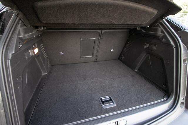 Peugeot 3008 1.6 HYbrid 225 Allure Pack Business - All-in rijklrprs | elec klep | 360grd cam | winterset extra