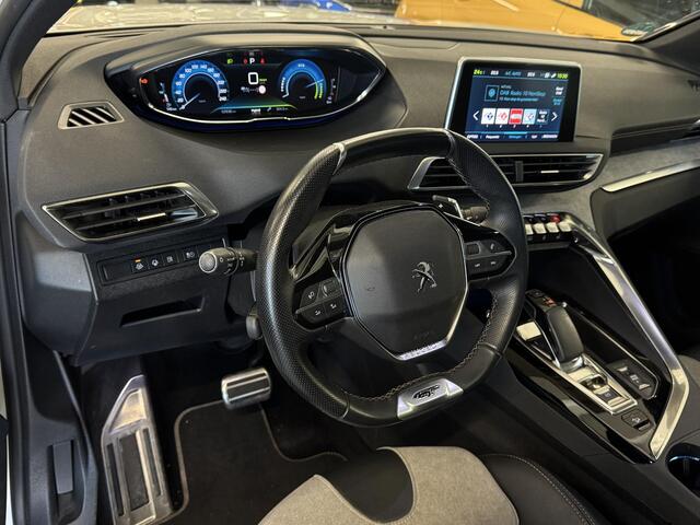 Peugeot 3008 1.6 HYbrid4 300 GT | Cruise | Automaat | Pano | Carplay | Stoel verwarming | Afneembare Trekhaak | ( Vesteging - Nieuwegein )