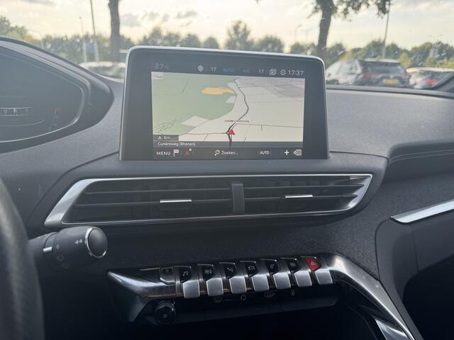 Peugeot 3008 1.2 PureTech GT Line / Panoramadak / Camera / Half leder / 19'' / Navigatie / Elektr. achterklep / Getint glas / Cruise Control