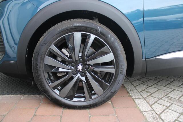 Peugeot 3008 1.6 HYbrid4 300PK GT 4WD | PANORAMISCH SCHUIF/KANTEL DAK | 19" LICHTMETALEN VELGEN "BLACK PACK" | DODEHOEK DETECTIE | NAVIGATIE | APPLE CARPLAY/ANDROID AUTO | ADAPTIVE CRUISE CONTROL | ACHTERUITRIJ CAMERA | PARKEERSENSOREN VOOR EN ACHTER | FULL LED KOPLAM
