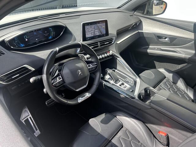 Peugeot 3008 1.6 HYbrid4 | 4x4 300pk GT | Nappaleder | Panoramadak | El.kofferklep | Zeer compleet | Incl. 12 mnd garantie