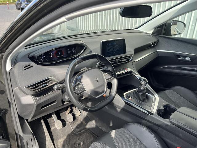 Peugeot 3008 1.2 PureTech Allure*NAVI*ECC*CRUISE*CARPLAY*