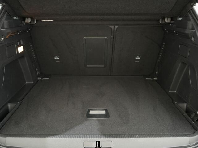 Peugeot 3008 1.2 PURETECH 130PK ALLURE EAT8 | Elektrische achterklep | Navi | Cruise adaptief