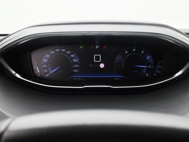 Peugeot 3008 1.2 PureTech 130 PK Automaat Active | NAVI | CARPLAY