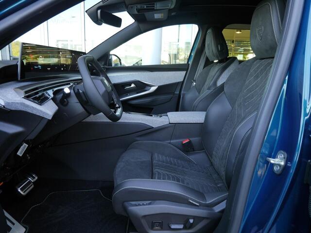 Peugeot 3008 e-3008 Launch Edition 325 Dual Motor 73 kWh | NIEUW | 325PK | 4WD | 1350KG Trekgewicht | Uit voorraad leverbaar! | Panorama dak | Alcantara pakket | 360 ° Camera | FOCAL Hi-Fi | ACC | Matrix LED