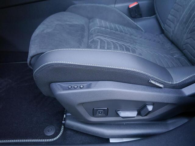 Peugeot 3008 e-3008 Launch Edition 325 Dual Motor 73 kWh | NIEUW | 325PK | 4WD | 1350KG Trekgewicht | Uit voorraad leverbaar! | Panorama dak | Alcantara pakket | 360 ° Camera | FOCAL Hi-Fi | ACC | Matrix LED