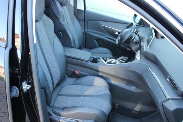 Peugeot 3008 1.2 PureTech 130pk Allure Automaat Airco Navi Camera Carplay Panoramadak 80.888km