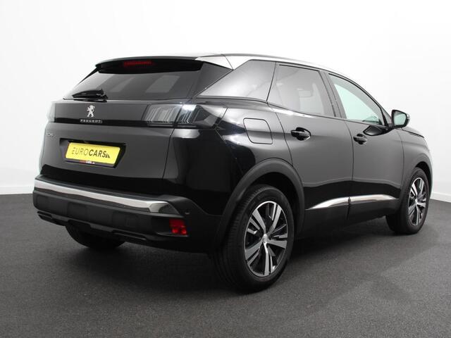 Peugeot 3008 1.2 PureTech Allure Climate control Adaptive cruise control Achteruitrijd camera Parkeersensoren Verwarmde voorstoelen LED Navigatie Apple Carplay/ Android Auto