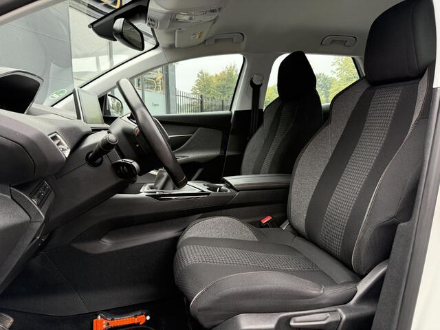 Peugeot 3008 1.2 PureTech Blue Lease Executive 2e Eigenaar,Navi,Clima,Cruise,PDC,Trekhaak,N.A.P,APK tot 05-2026