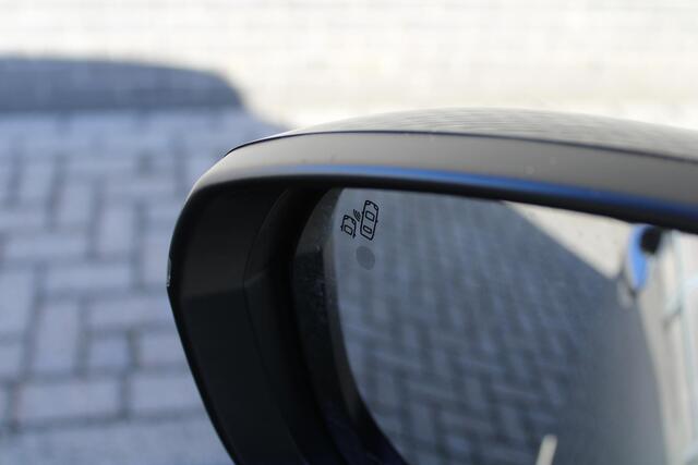 Peugeot 3008 Allure Pack Business 1.6 HYbrid 180PK Automaat Navigatie, Achteruitrijcamera, Keyless, Apple Carplay, Android Auto