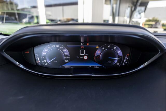 Peugeot 3008 1.2 PureTech Allure | Pano | NL Auto | 19"