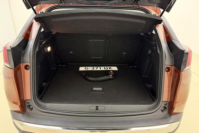 Peugeot 3008 1.2 PureTech Blue Lease Executive 130 PK | Handgeschakeld | Trekhaak | Mirror Screen | Andriod Auto | Cruise Control | Parkeersensor | 1e eigenaar