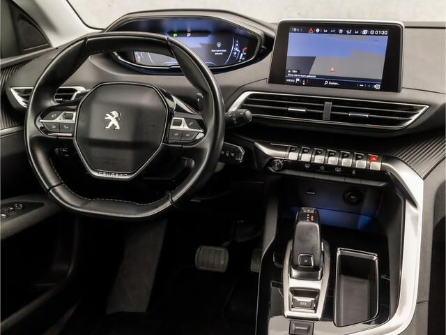 Peugeot 3008 1.2 PureTech Premium Sport Automaat (APPLE CARPLAY, GROOT NAVI, ADAPTIVE CRUISE, PARKEERSENSOREN, SPORTSTOELEN, GETINT GLAS, LANE ASSIST, NIEUWE APK, NIEUWSTAAT)