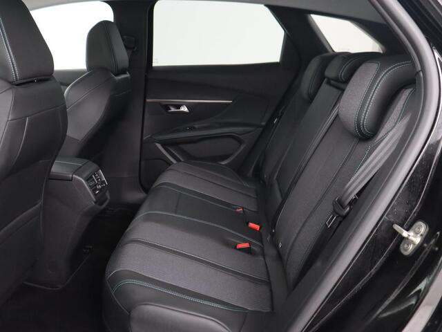 Peugeot 3008 1.6 HYbrid 225 Allure Pack | Carplay | Navigatie | Camera | Cruise Control | LED Koplampen | LMV 18 |