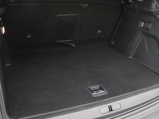 Peugeot 3008 1.6 HYbrid 225 Allure Pack | Carplay | Navigatie | Camera | Cruise Control | LED Koplampen | LMV 18 |