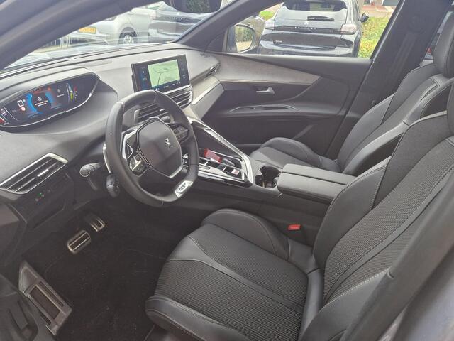 Peugeot 3008 1.2 Hybrid 136 GT | Climate & Cruise Control | Navigatie | Achteruitrijd Camera | Stoelverwarming |