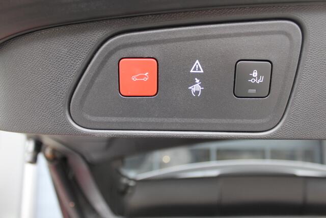 Peugeot 3008 1.2 PureTech Blue Lease Premium Climate, electr Achterklep, Camera, Cruise