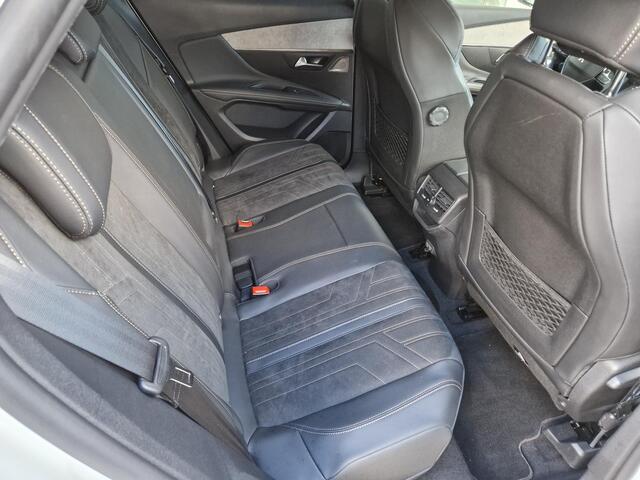 Peugeot 3008 1.6 HYbrid4 300 GT Pack Business | Climate & Adaptive Cruise Control | Stoelverwarming | Parkeersensoren | Camera | AppleCarPlay/AndroidAuto |