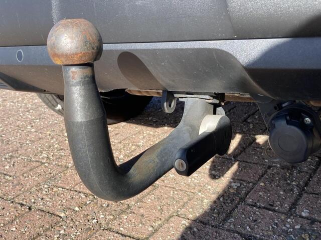 Peugeot 3008 1.6 PureTech GT | Apple carplay/Android auto | Navigatie | Keyless entry | Trekhaak | Stoelverwarming | Camera | Climate controp |Lichtmetalen velgen 18'' |