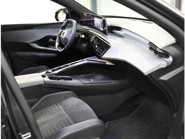 Peugeot 3008 1.2 Hybrid 145PK GT | AUTOMAAT | AppleCarPlay/AndroidAuto | Adaptive Cruise Control | Stoel/Stuurverwarming | 360'Camera | Alcantara/Leer | Sfeerverlichting | Virt.Cockpit | Keyless | Isofix | Privacy Glass | Parkeersensoren | Electrische achterklep |