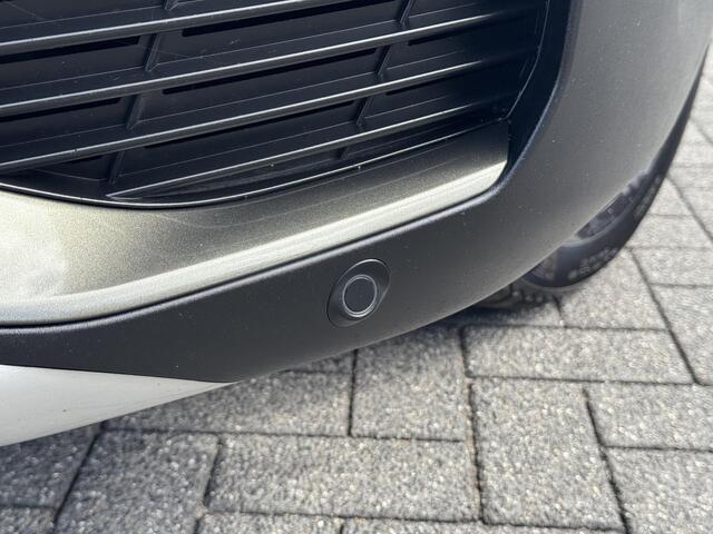 Peugeot 3008 Allure 1.6 e-THP 165PK EAT6 Automaat Navigatie, Rondomzichtcamera, trekhaak, Parkeersensoren, Stoelverwarming