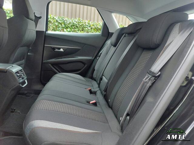 Peugeot 3008 - 1.2 PureTech Blue Lease Executive