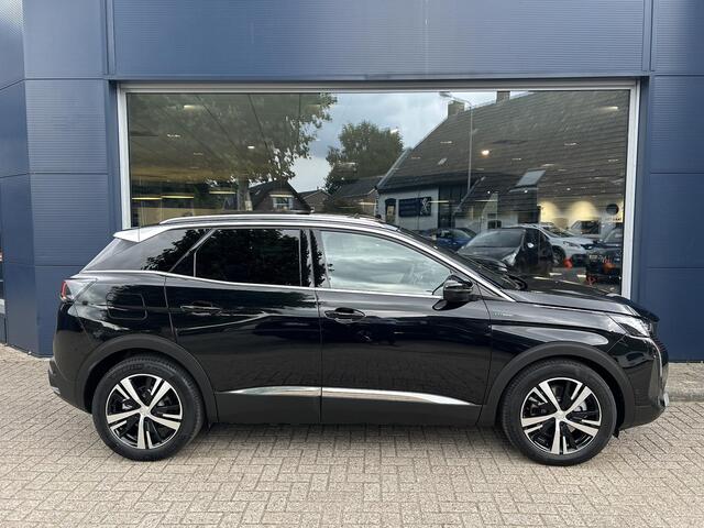 Peugeot 3008 1.6 HYbrid 225 GT | Slechts 15827 KM Gereden | Automaat | Panorama Schuif-/Kanteldak | Navigatie | Camera | Adaptieve Cruise Control | Hoge Zitpositie | Climate Control | LED Verlichting | Keyless Entry | Dode Hoek Detectie |