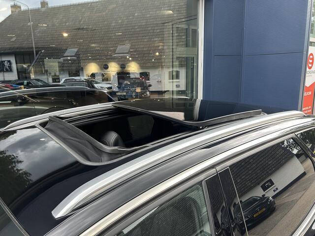 Peugeot 3008 1.6 HYbrid 225 GT | Slechts 15827 KM Gereden | Automaat | Panorama Schuif-/Kanteldak | Navigatie | Camera | Adaptieve Cruise Control | Hoge Zitpositie | Climate Control | LED Verlichting | Keyless Entry | Dode Hoek Detectie |