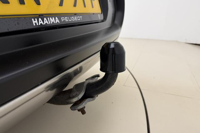 Peugeot 3008 1.2 PureTech Style 130 PK | Handgeschakeld | Trekhaak | Panorama dak | Navigatie | Cruise Control | 1500 KG Trekgewicht | 1e eigenaar