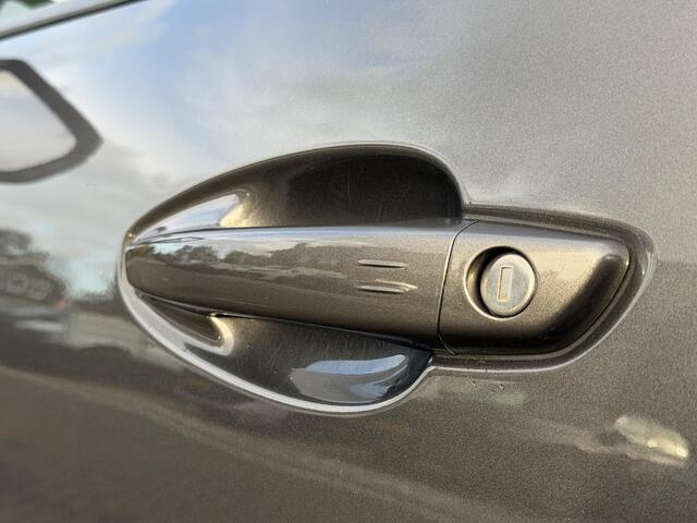 Peugeot 3008 GT 1.2 PureTech 130PK EAT8 Automaat Navigatie, Achteruitrijcamera, Elektrische Kofferklep, Stoelverwarming