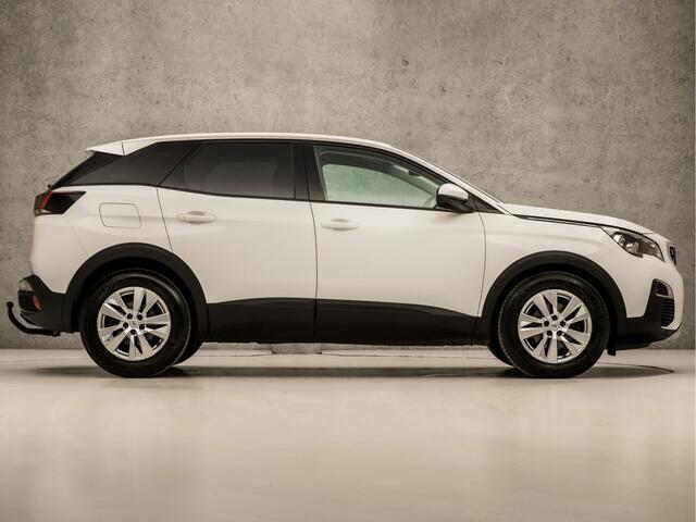 Peugeot 3008 1.2 PureTech Sport (APPLE CARPLAY, GROOT NAVI, LEDEREN SPORTSTOELEN, STOELVERWARMING, GETINT GLAS, 360 CAMERA, TREKHAAK, LANE ASSIST, DAB+, NIEUWE APK, NIEUWSTAAT)