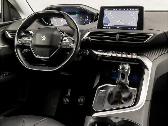Peugeot 3008 1.2 PureTech Sport (APPLE CARPLAY, GROOT NAVI, LEDEREN SPORTSTOELEN, STOELVERWARMING, GETINT GLAS, 360 CAMERA, TREKHAAK, LANE ASSIST, DAB+, NIEUWE APK, NIEUWSTAAT)