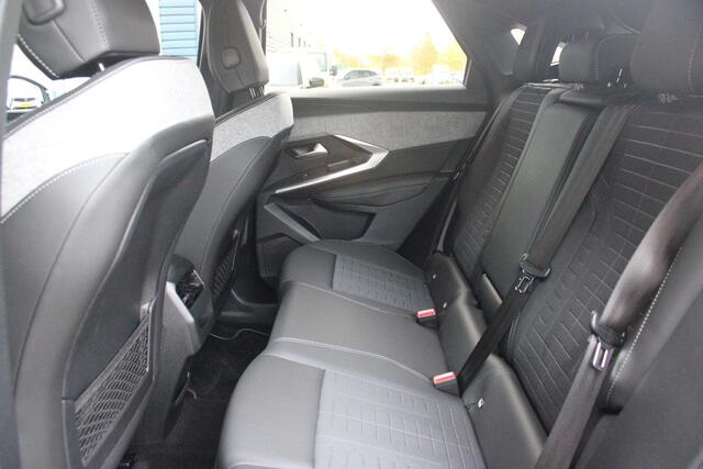 Peugeot 3008 1.2 Hybrid 145PK GT | ELEKTRISCH BEDIENBARE ACHTERKLEP | NAVIGATIE | DRAADLOZE APPLE CARPLAY/ANDROID AUTO | SFEER VERLICHTING | ACHTERUITRIJ CAMERA | PARKEERSENSOREN VOOR EN ACHTER | FULL LED KOPLAMPEN | KEYLESS ENTRY/START | ADAPTIVE CRUISE CONTROL | STO