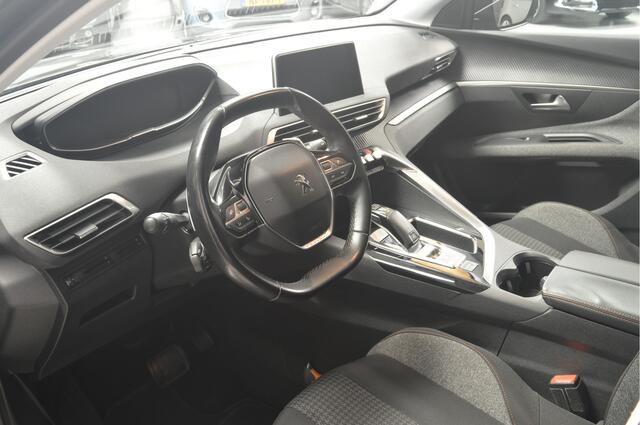 Peugeot 3008 1.2 PureTech Blue Lease Executive // AUTOMAAT // NAVI // TREKHAAK // CAMERA // CLIMA // NIEUWE DISTRIBUTIE //