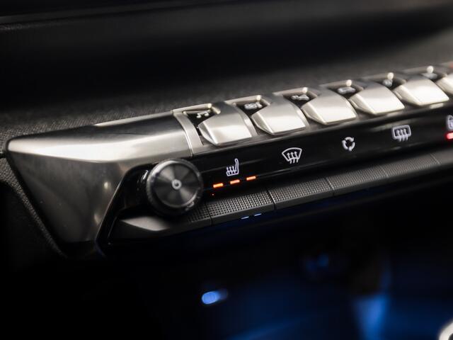 Peugeot 3008 1.2 PureTech Active Sport Automaat (FACELIFT, APPLE CARPLAY, GROOT NAVI, LEDER, STOELVERWARMING, 360 CAMERA, SPORTSTOELEN, KEYLESS, LED KOPLAMPEN, NIEUWSTAAT)