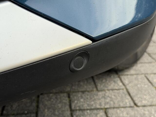 Peugeot 3008 Blue Lease Allure 1.6 HYbrid 225PK e-EAT8 Automaat Navigatie, Achteruitrijcamera, Keyless, Elektrische Kofferklep, Stoelverwarming, Dodehoek Detectie