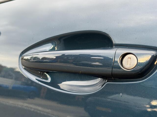 Peugeot 3008 Blue Lease Allure 1.6 HYbrid 225PK e-EAT8 Automaat Navigatie, Achteruitrijcamera, Keyless, Elektrische Kofferklep, Stoelverwarming, Dodehoek Detectie