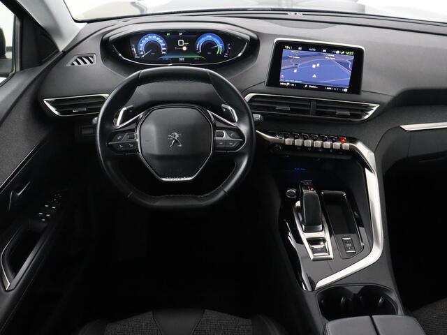 Peugeot 3008 1.6 HYbrid 225 Allure | Carplay | Half leder | Navigatie | Camera | Full LED | Keyless | Bluetooth | Park Assist | Getint glas | Cruise control | Climate control | PHEV | Plug In