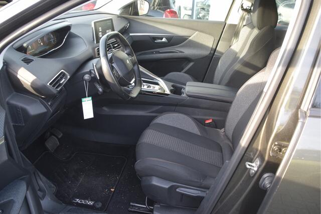 Peugeot 3008 1.2 PureTech Blue Lease Executive Carplay | Trekhaak | LMV | Bluetooth | PDC | Clima