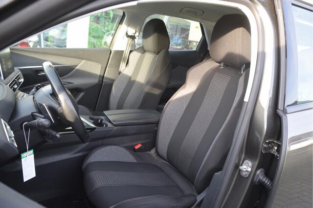 Peugeot 3008 1.2 PureTech Blue Lease Executive Carplay | Trekhaak | LMV | Bluetooth | PDC | Clima