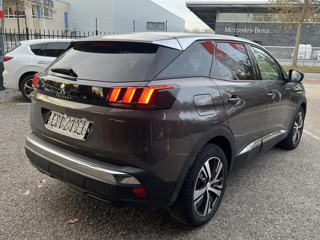 Peugeot 3008 1.6 HYbrid 225 Allure // NAVI // CAMERA // CLIMA // CRUISE // STOELVERWARMING //