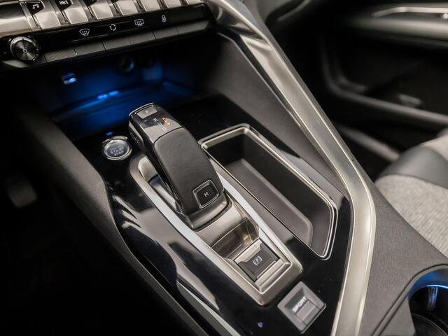 Peugeot 3008 1.2 PureTech Sport Automaat (APPLE CARPLAY, GROOT NAVI, LEDER, KEYLESS, 360 CAMERA, SPORTSTOELEN, ELEK ACHTERKLEP, GETINT GLAS, CRUISE, NIEUWSTAAT)