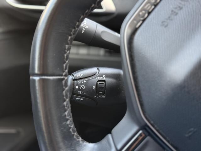 Peugeot 3008 1.2 PureTech Première | Navigatie | Camera | PDC V+A | Keyless | Cruise | Clima | Apple Carplay/Android Auto | RIJKLAARPRIJS INCL 12 MAANDEN GARANTIE EN BEURT