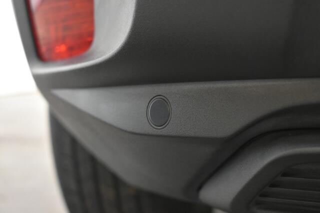 Peugeot 3008 1.2 PureTech Blue Lease Executive Trekhaak Navi Parkeersensoren