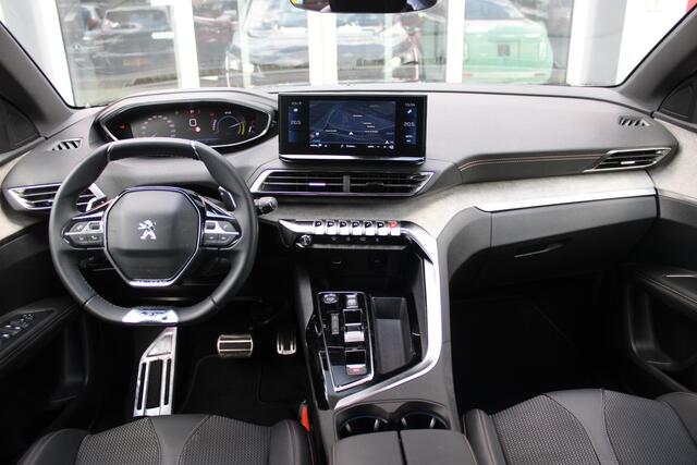 Peugeot 3008 1.2 Hybrid 136PK GT | 360° CAMERA | NAVIGATIE | ADAPTIVE CRUISE CONTROL | APPLE CARPLAY/ANDROID AUTO | CLIMATE CONTROL | 18" LICHTMETALEN VELGEN | DODEHOEK DETECTIE | KEYLESS ENTRY/START | FULL LED KOPLAMPEN | PARKEERSENSOREN VOOR EN ACHTER | DAB+ RADIO |