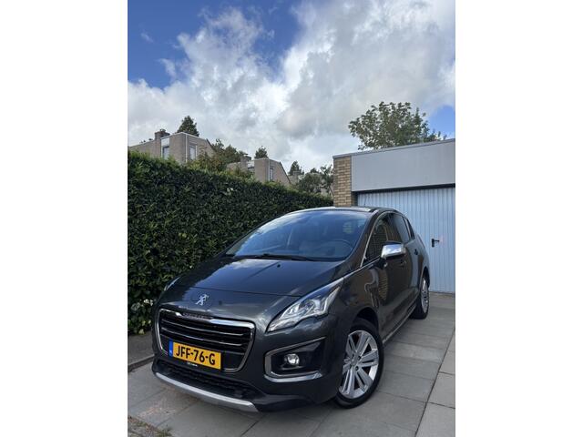 Peugeot 3008 1.2 Turbo Allure 2016 HuD Pano Navi