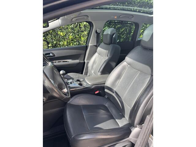 Peugeot 3008 1.2 Turbo Allure 2016 HuD Pano Navi