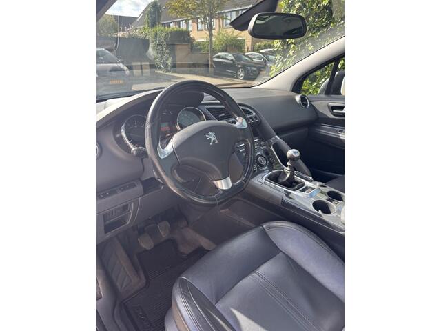 Peugeot 3008 1.2 Turbo Allure 2016 HuD Pano Navi