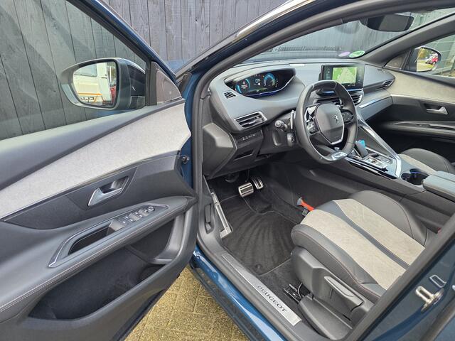 Peugeot 3008 1.6 HYbrid 225 GT